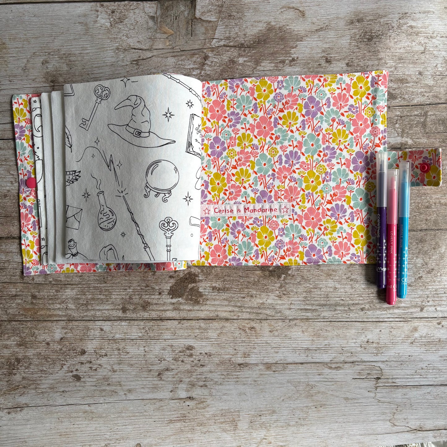 Cahier de coloriage lavable