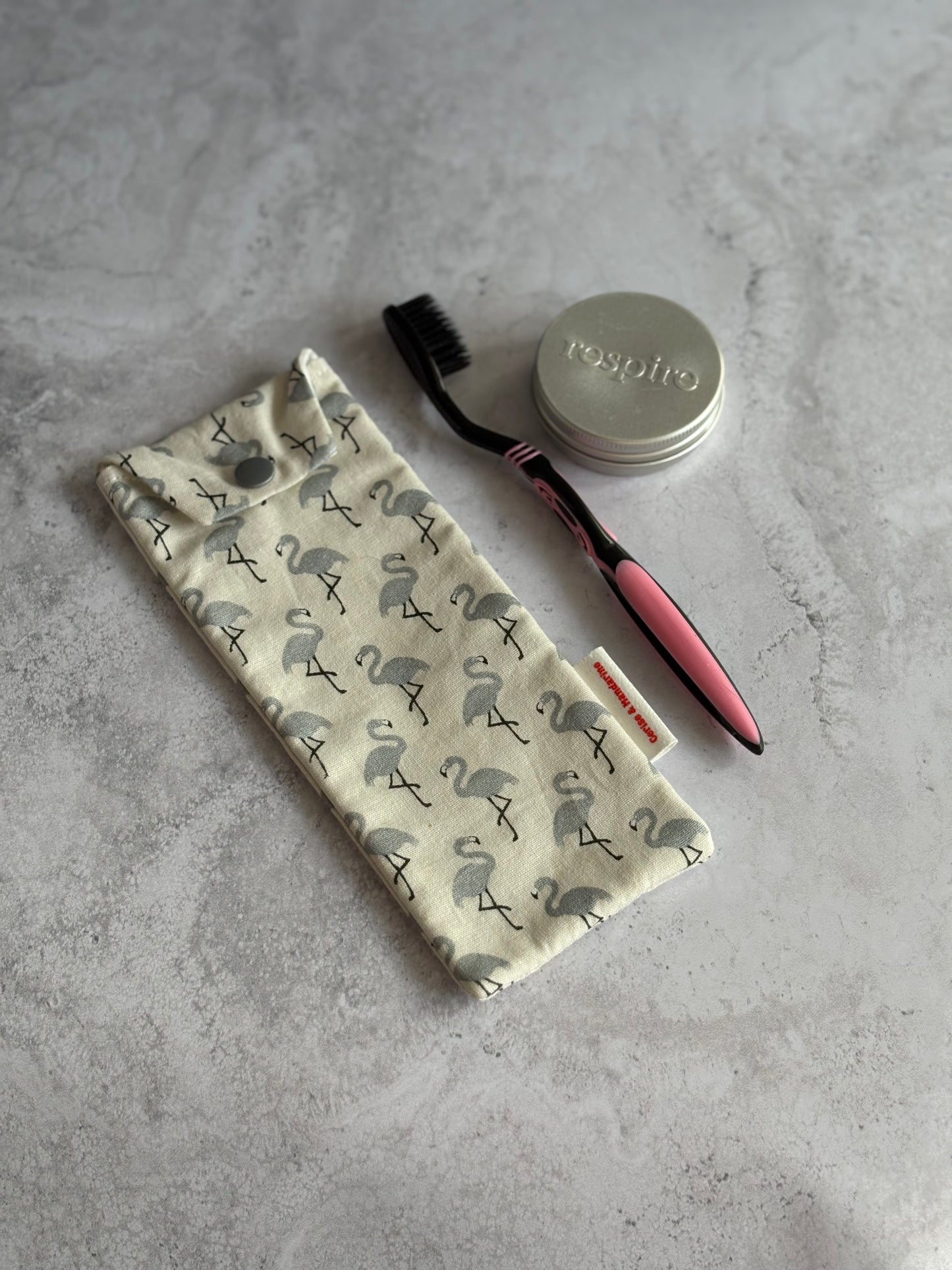 Etui à brosse à dent