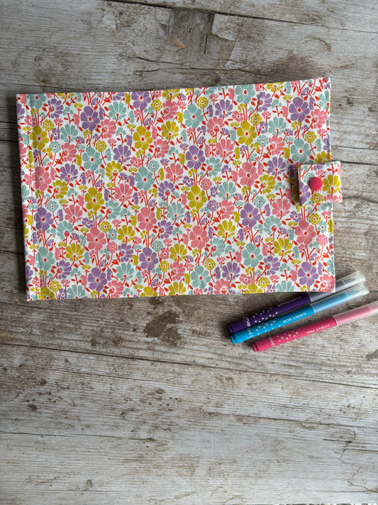 Cahier de coloriage lavable
