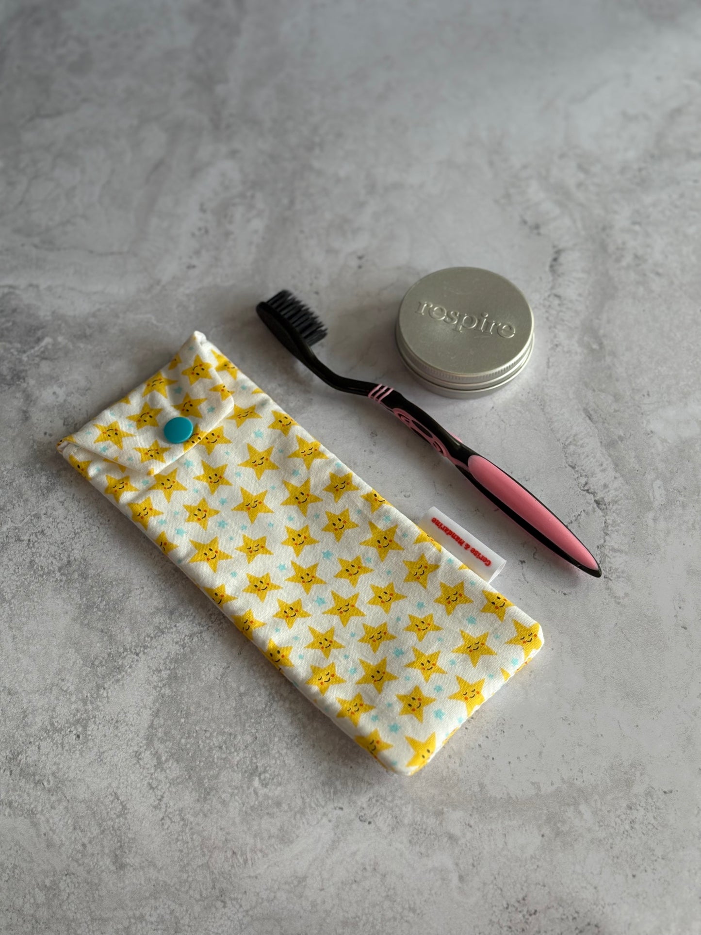Etui à brosse à dent