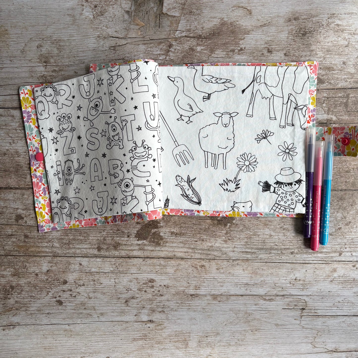 Cahier de coloriage lavable