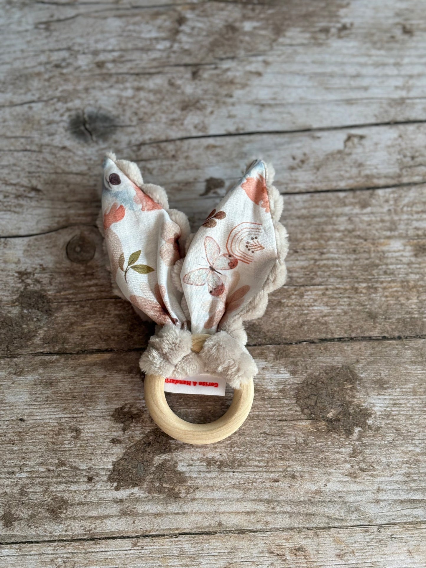 Anneau de dentition à oreilles