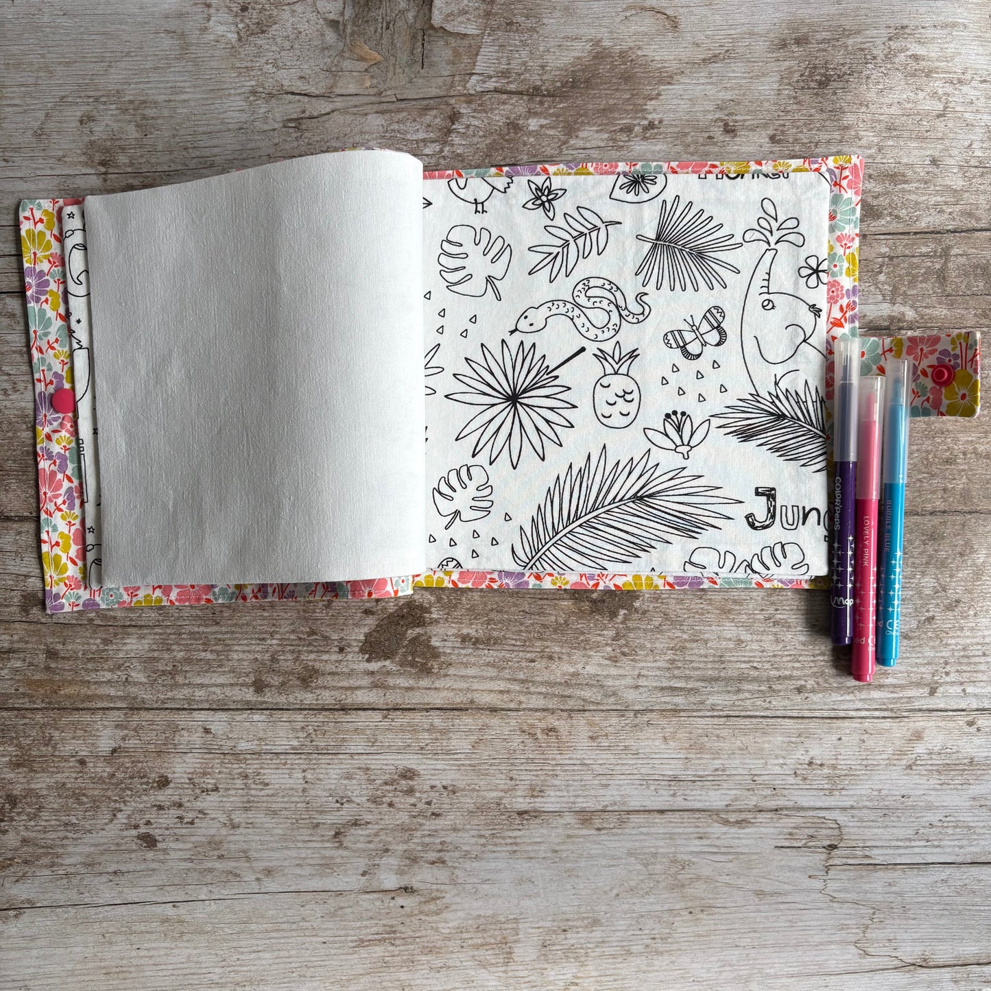 Cahier de coloriage lavable
