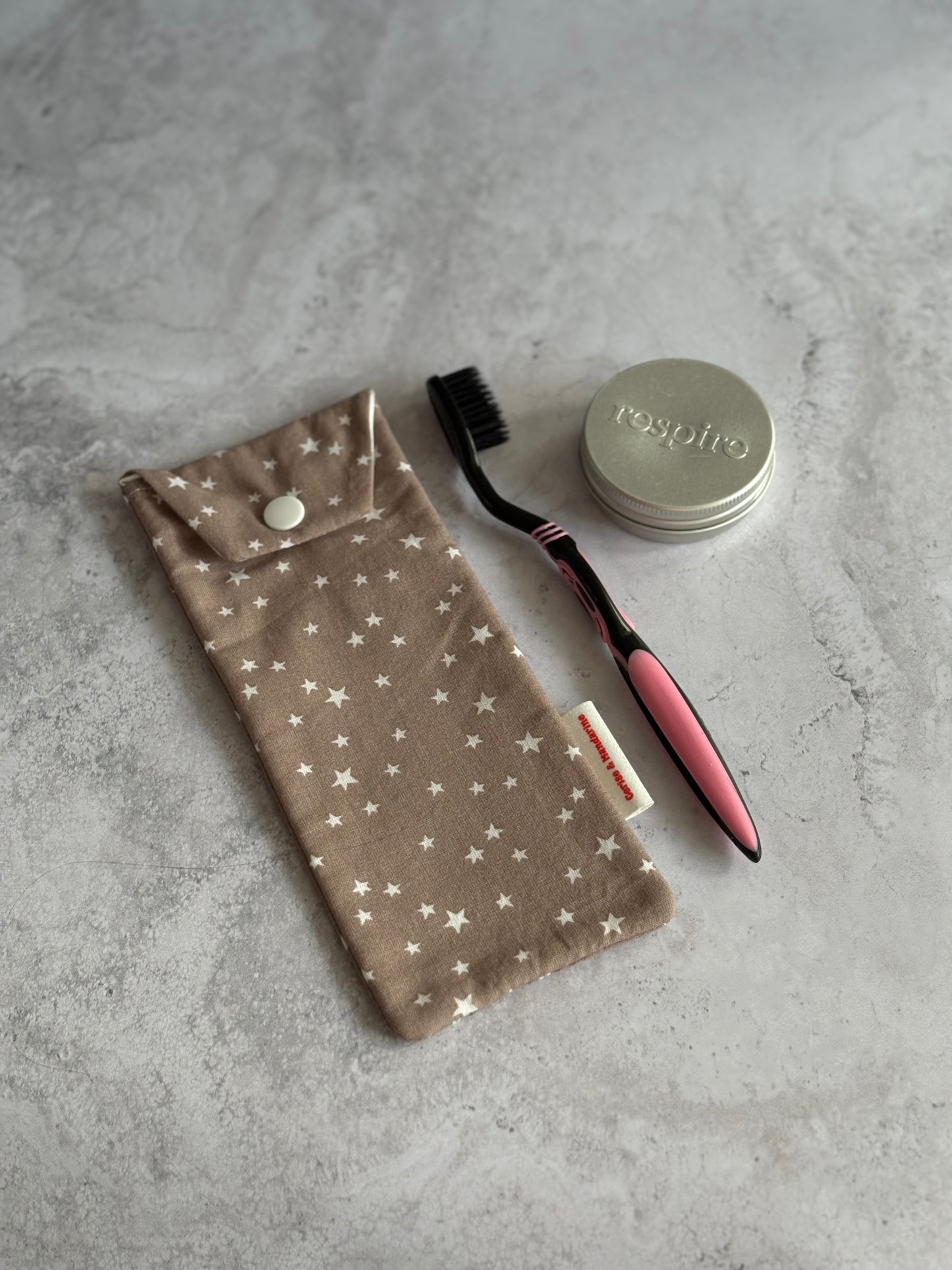 Etui à brosse à dent