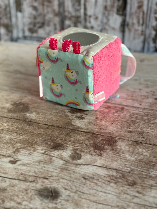 Cube d'activité Thème Licorne